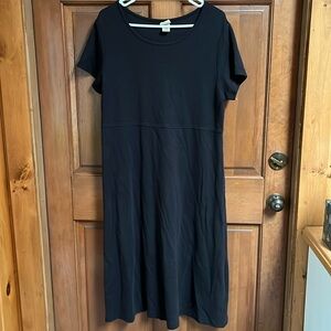 LL Bean Women's Black Short Sleeve Dress  Size Large